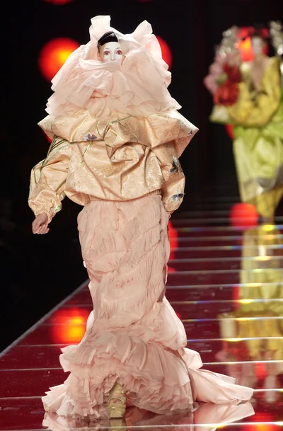 Look 15